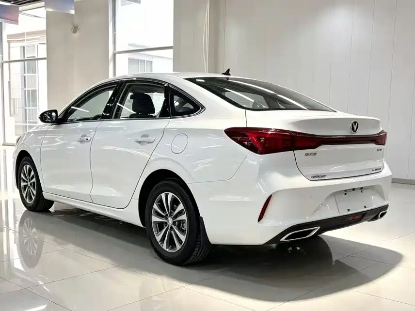 Changan Eado — миниатюра 9