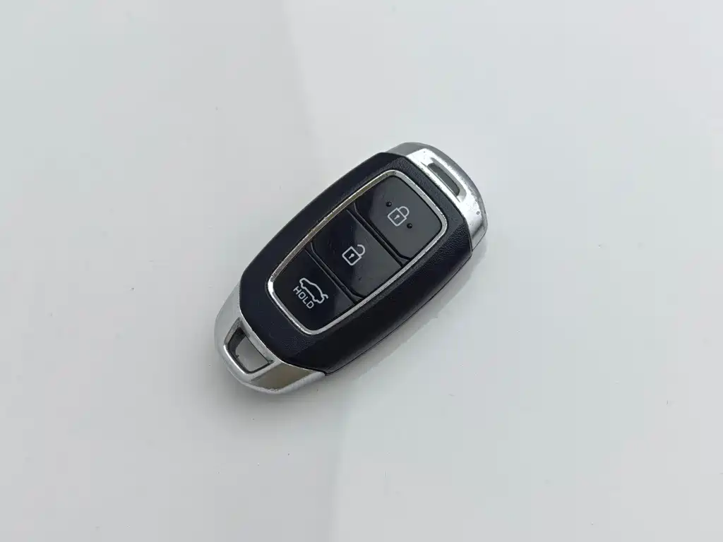 Hyundai Elantra — миниатюра 20