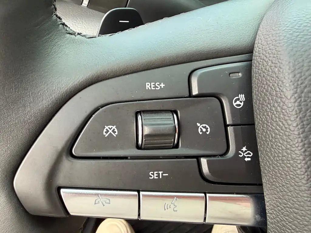 Cadillac CT5 — миниатюра 17