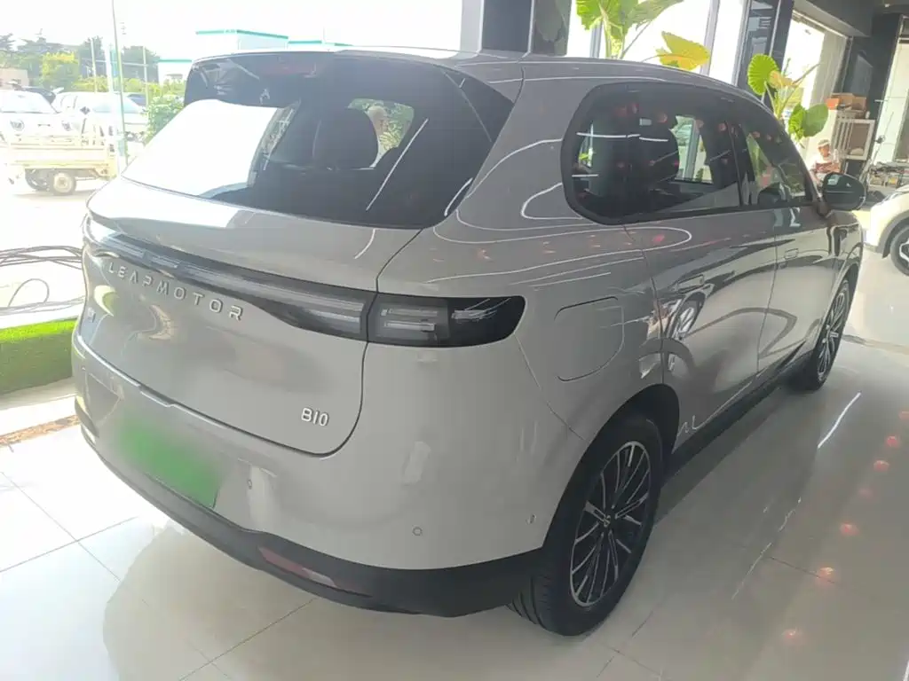 Leapmotor Leapmotor B10 — миниатюра 7