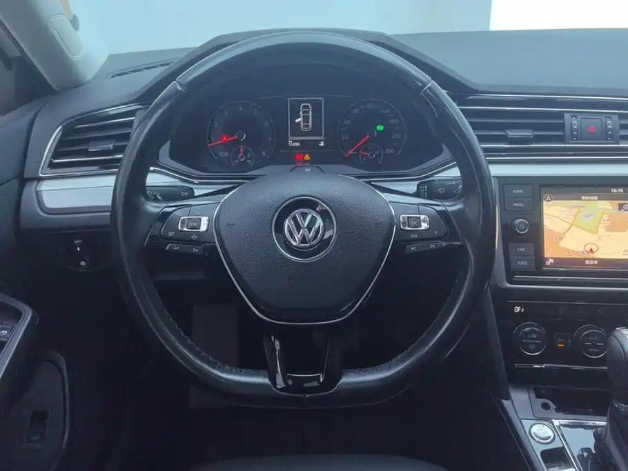 Volkswagen Lamando — миниатюра 15