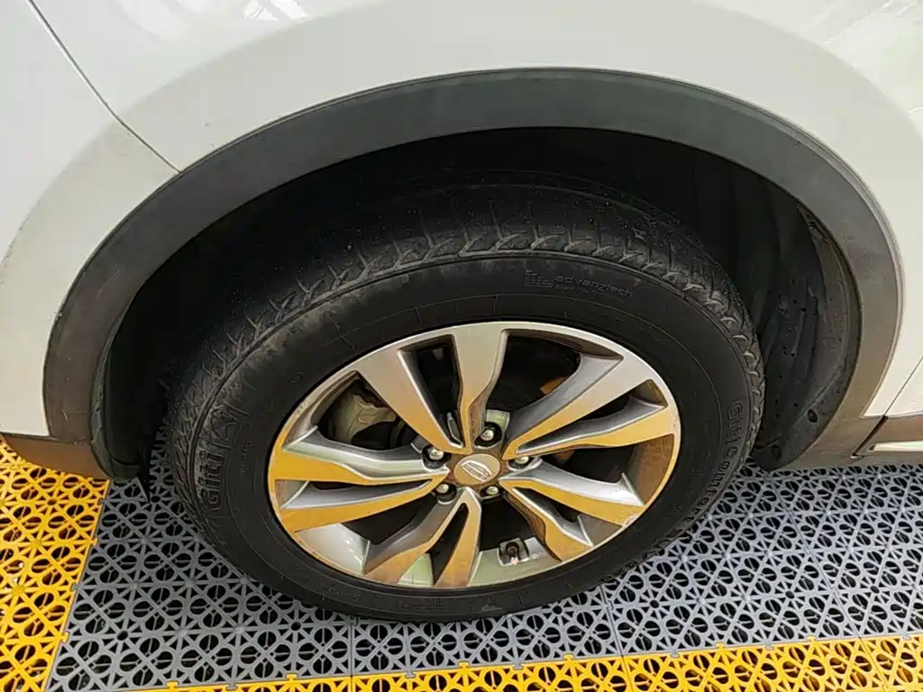 Geely Boyue — миниатюра 23
