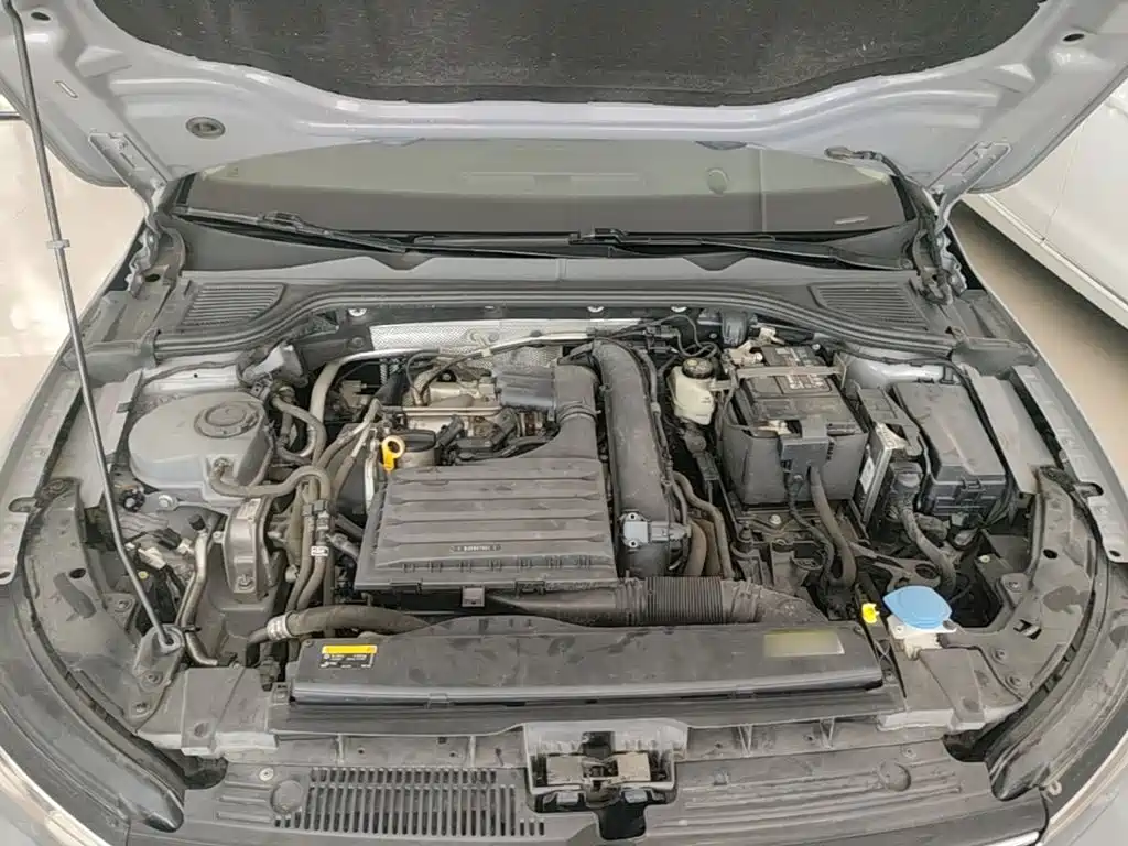 Volkswagen Golf — миниатюра 20