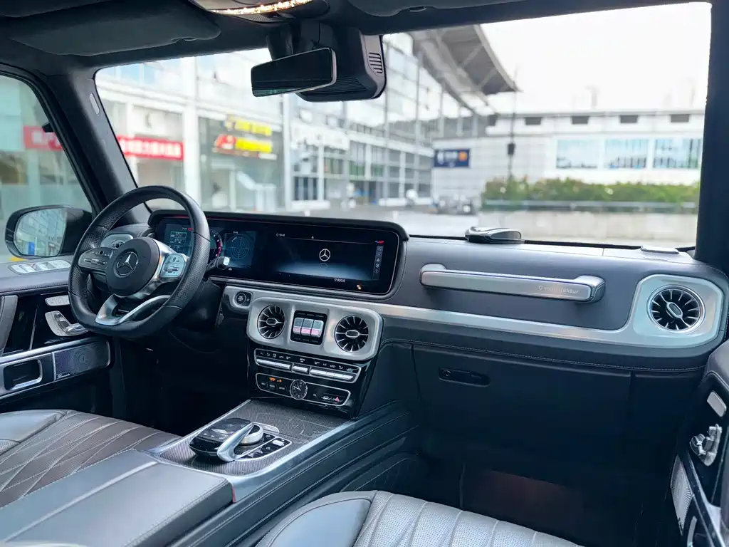 Mercedes-Benz G-Class — миниатюра 11
