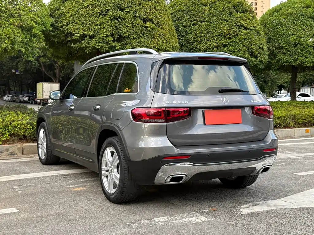 Mercedes-Benz GLB — миниатюра 4
