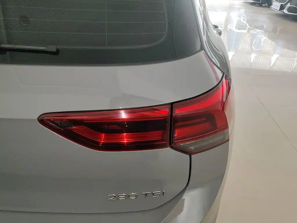 Volkswagen Golf — миниатюра 8