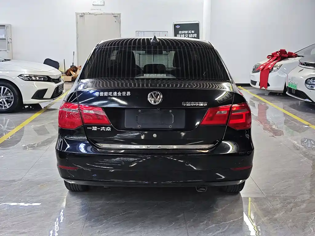 Volkswagen Jetta — миниатюра 7