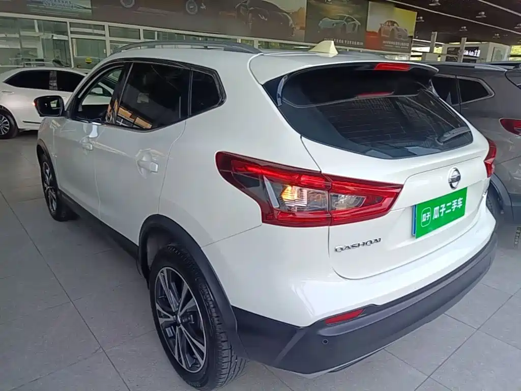 Nissan Qashqai — миниатюра 5