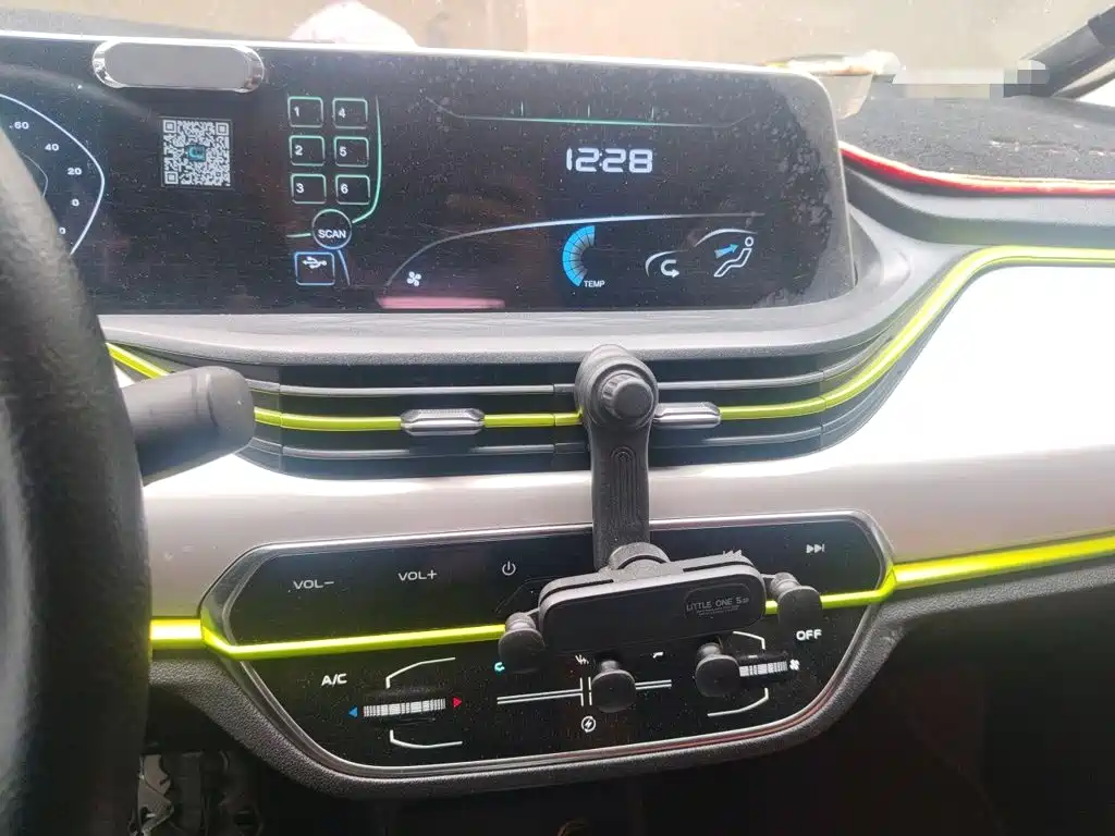 Changan Benben E-Star — миниатюра 9