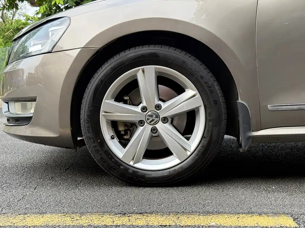 Volkswagen Passat — миниатюра 18