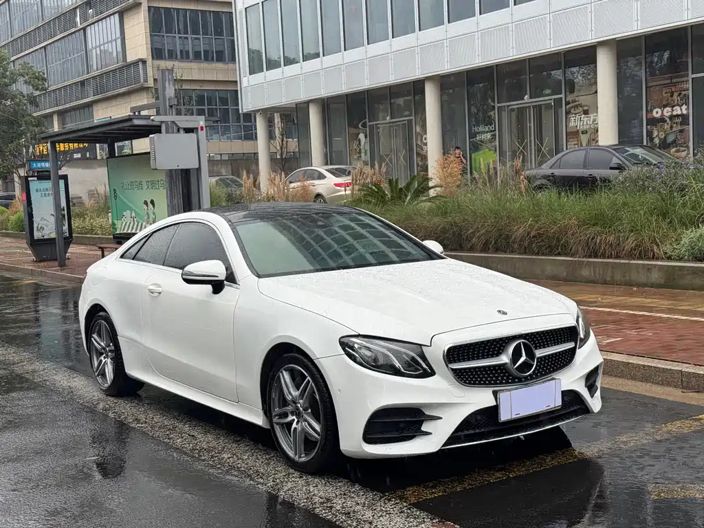 Mercedes-Benz E-Class (Import) — миниатюра 3