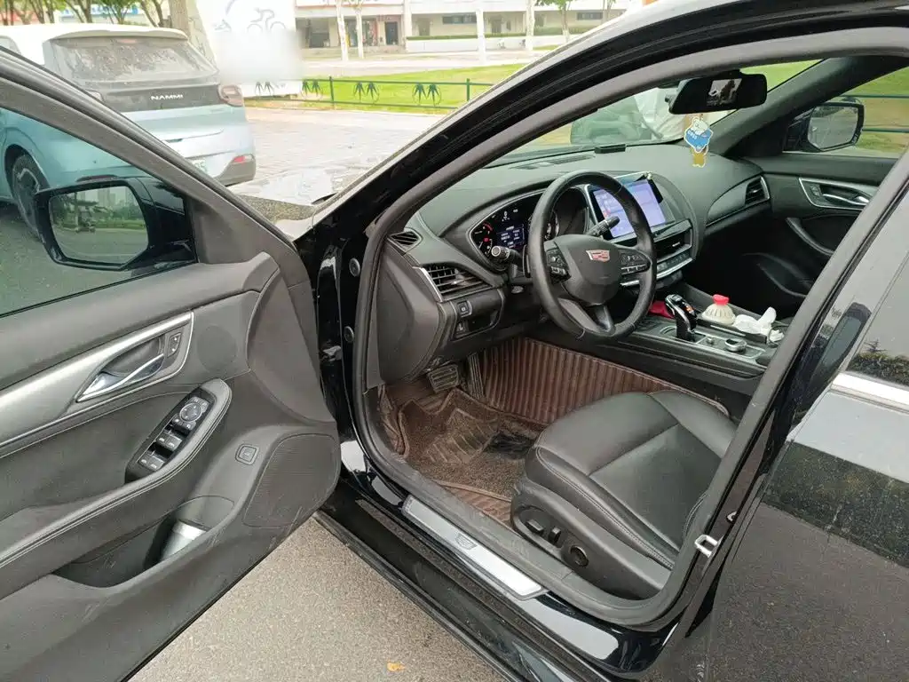 Cadillac CT5 — миниатюра 13