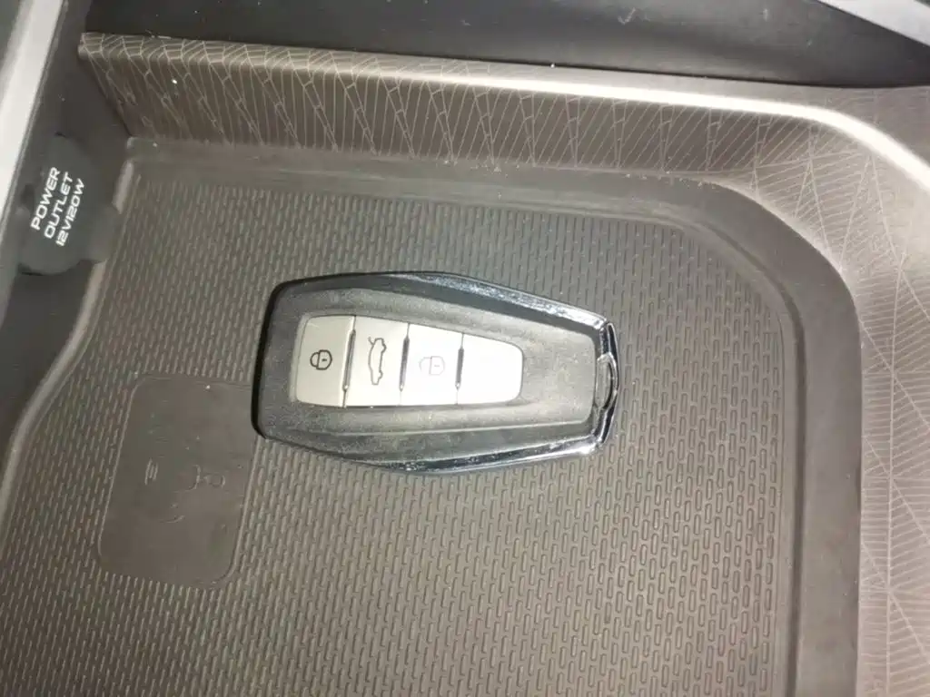 Geely Emgrand — миниатюра 9