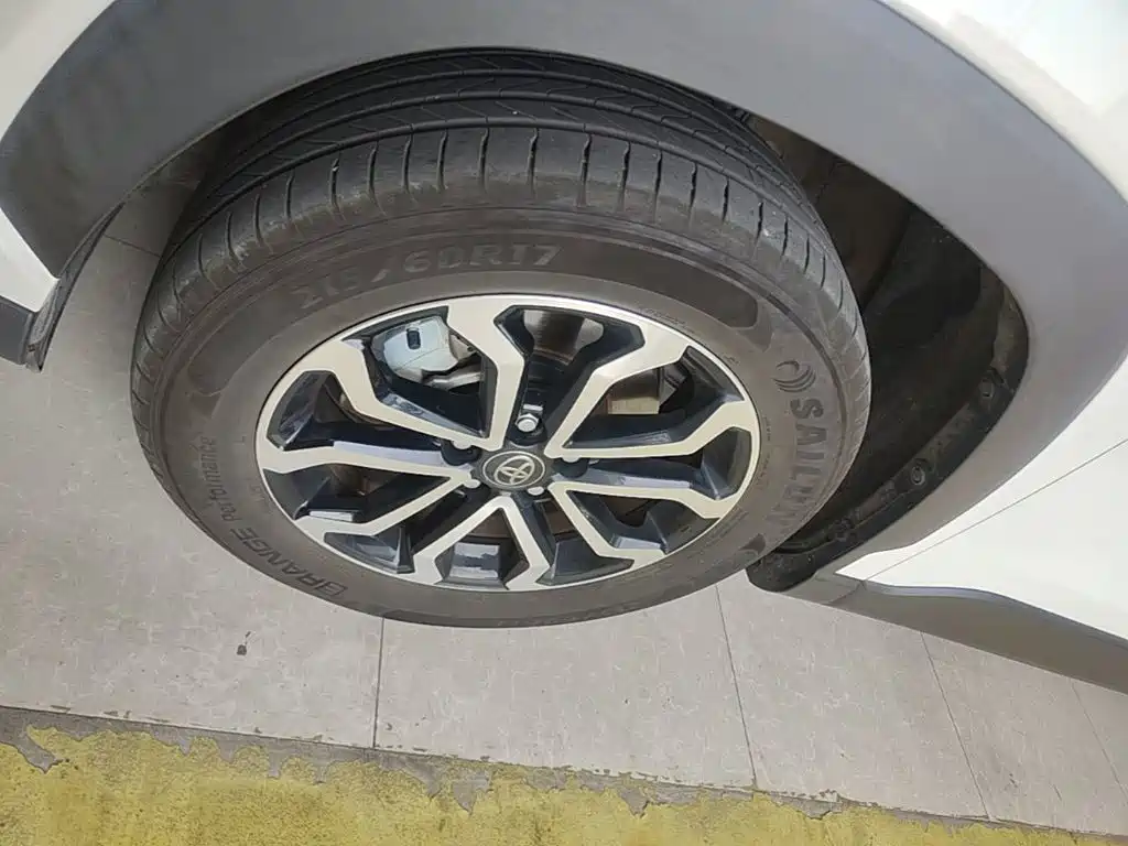 Toyota Frontlander — миниатюра 23