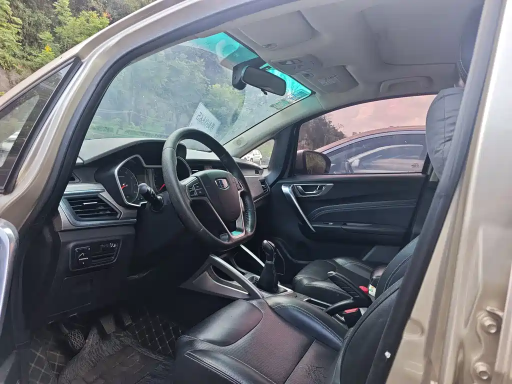 Geely Vision X3 — миниатюра 9
