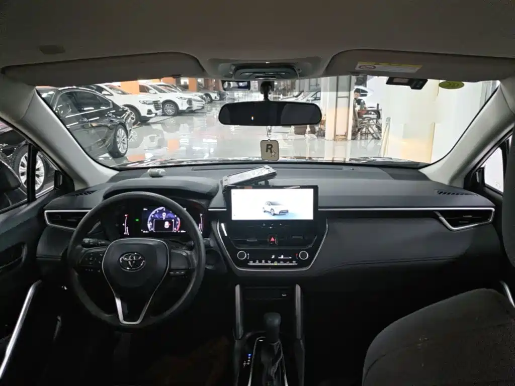 Toyota Frontlander — миниатюра 10