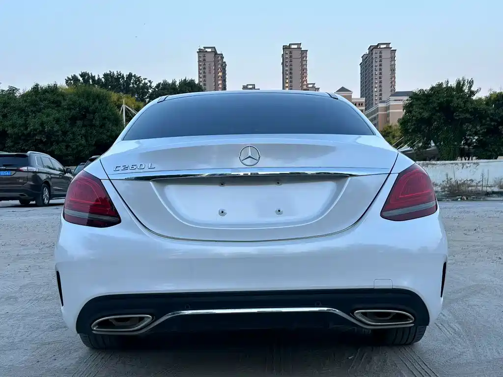Mercedes-Benz C-Class — миниатюра 8