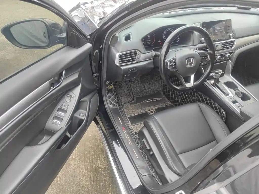 Honda Accord — миниатюра 17