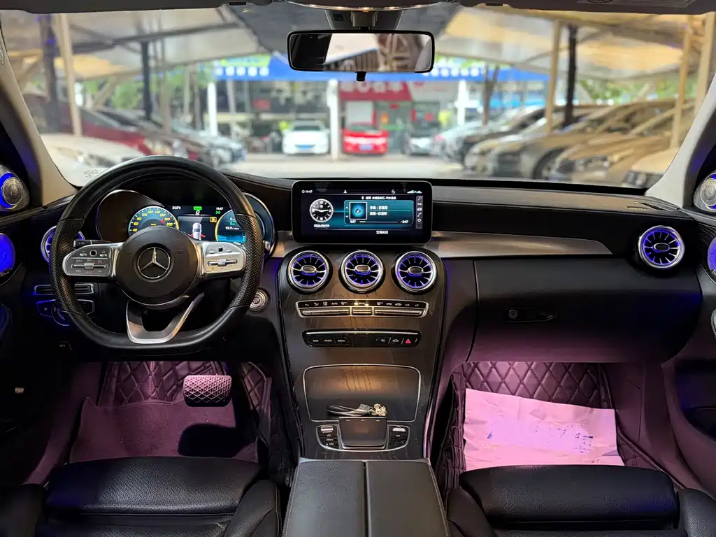 Mercedes-Benz C-Class — миниатюра 13