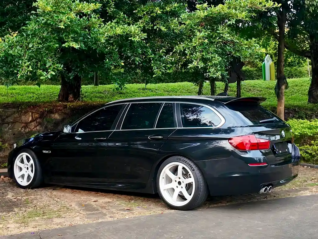 BMW 5 Series (Import) — миниатюра 28