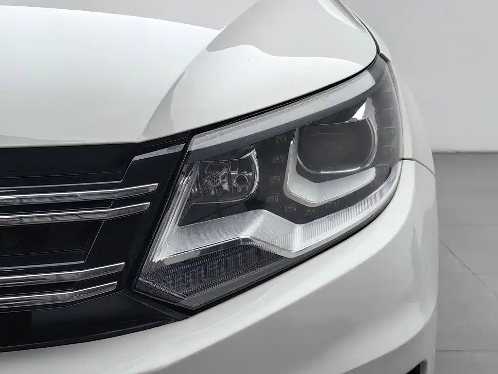 Volkswagen Tiguan — миниатюра 7