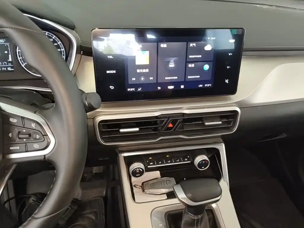 Geely Binyue — миниатюра 13
