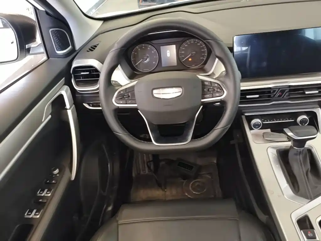 Geely Binyue — миниатюра 11