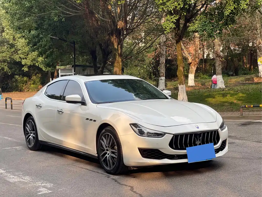 MASERATI GHIBLI