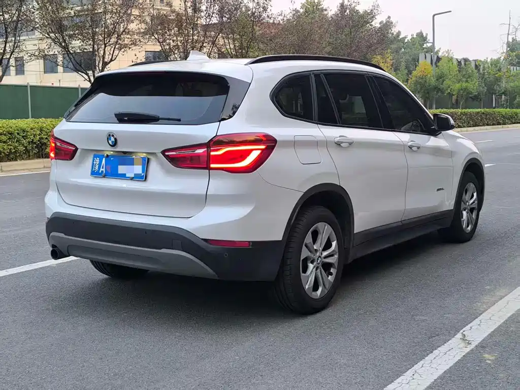 BMW X1 — миниатюра 15