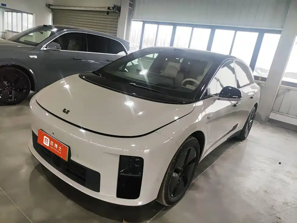 Li Auto 理想i6 2025
