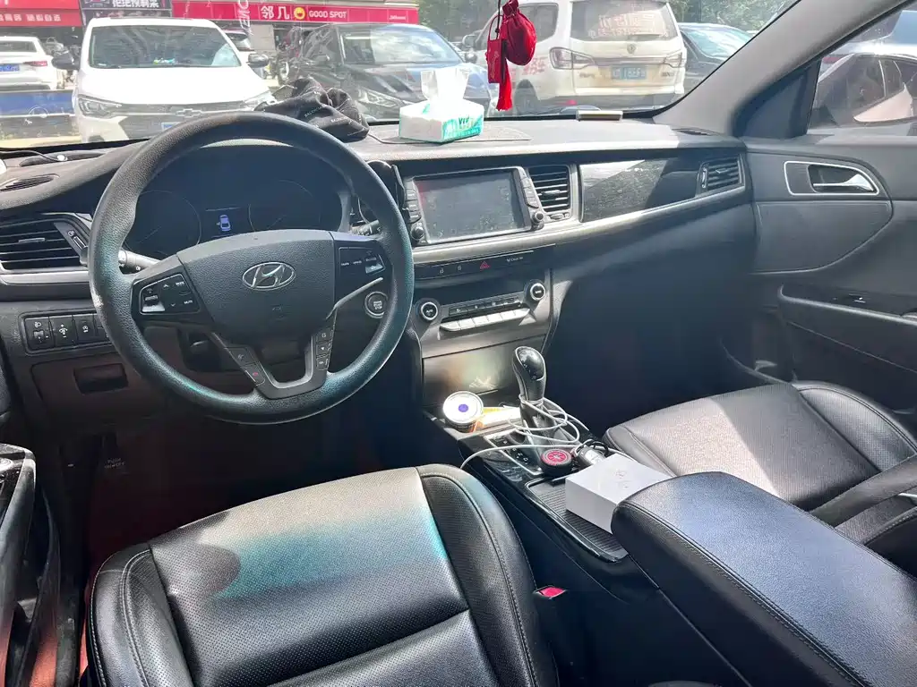 Hyundai Mistra — миниатюра 4