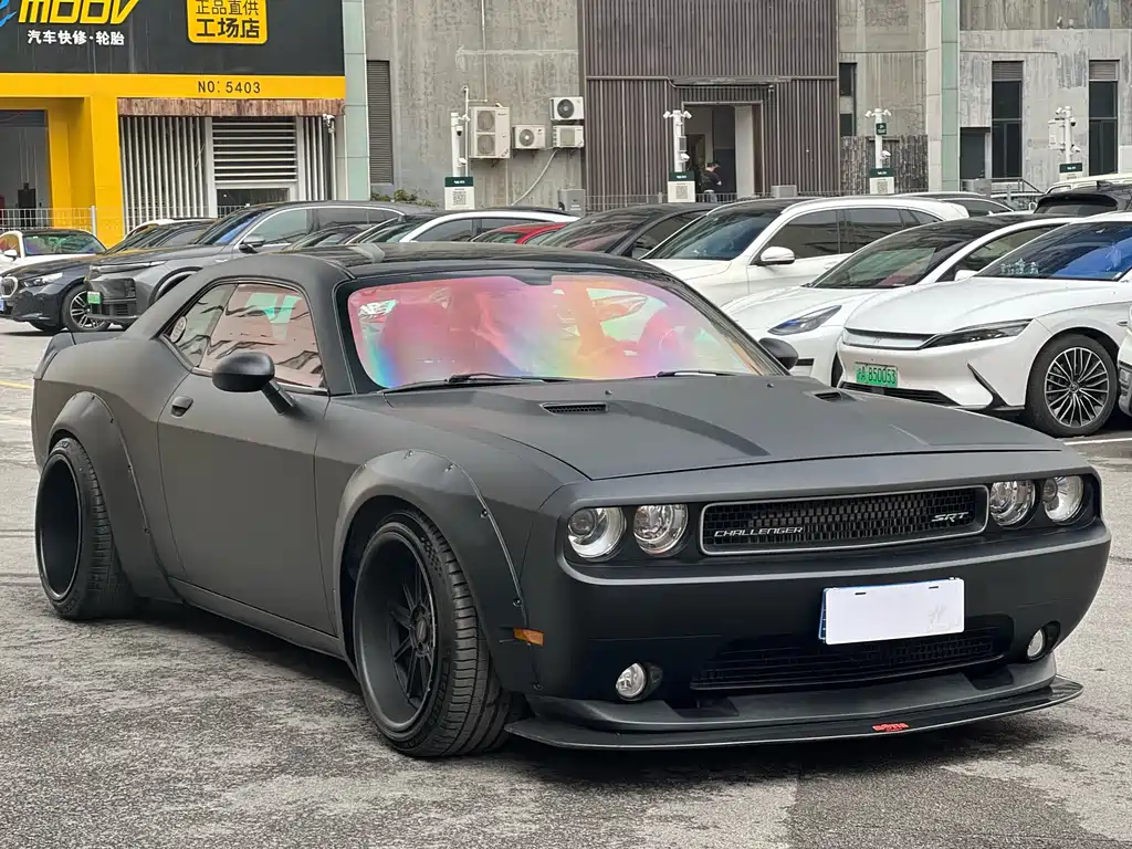 Dodge Challenger 2011 6.4L MT