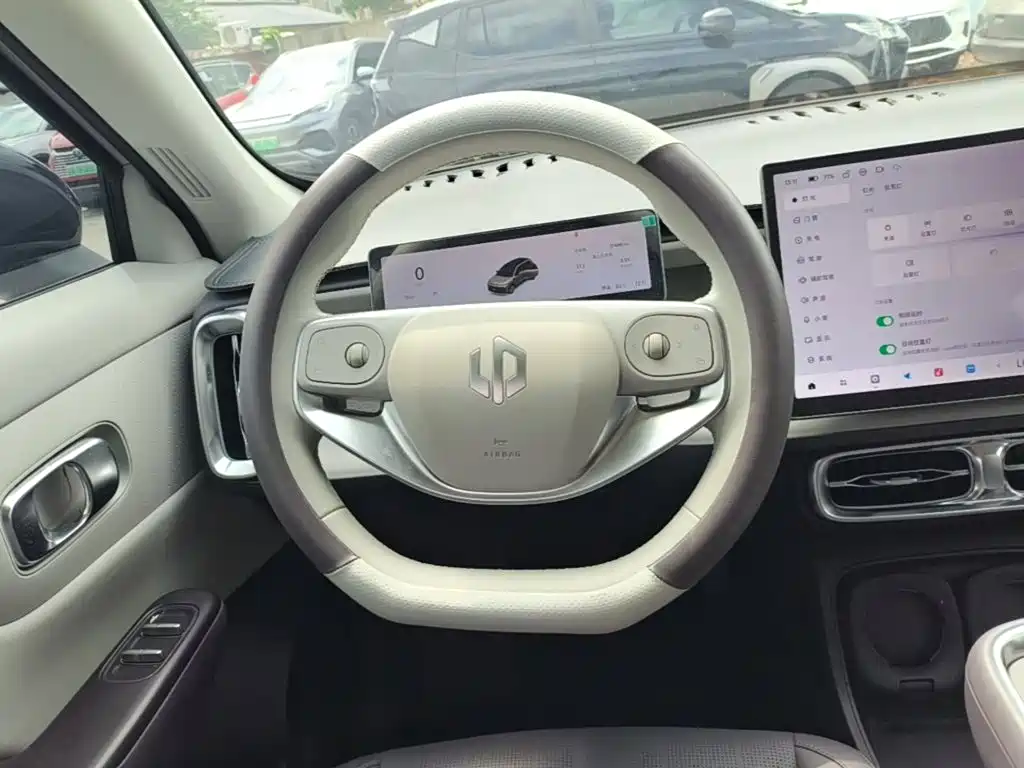 Leapmotor Leapmotor B10 — миниатюра 11