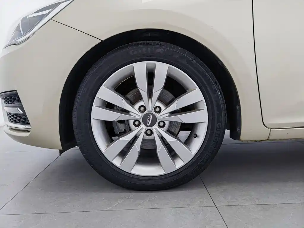 Chery Arrizo 5 — миниатюра 17