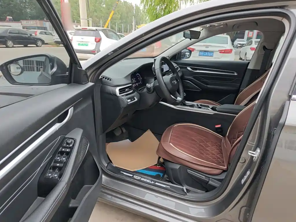 Geely Emgrand — миниатюра 16