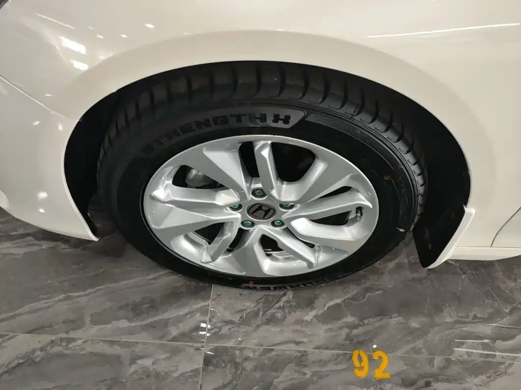 Honda Accord — миниатюра 23