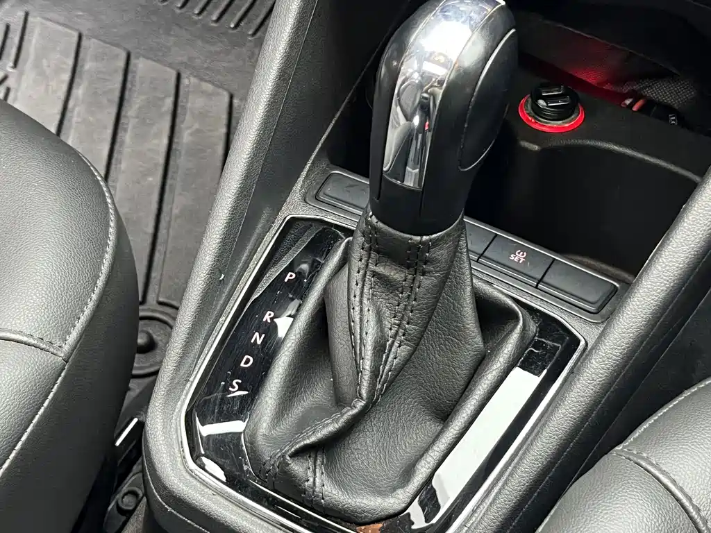Volkswagen Jetta — миниатюра 15