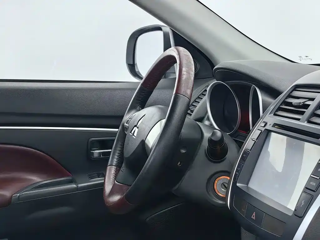 Mitsubishi ASX — миниатюра 22