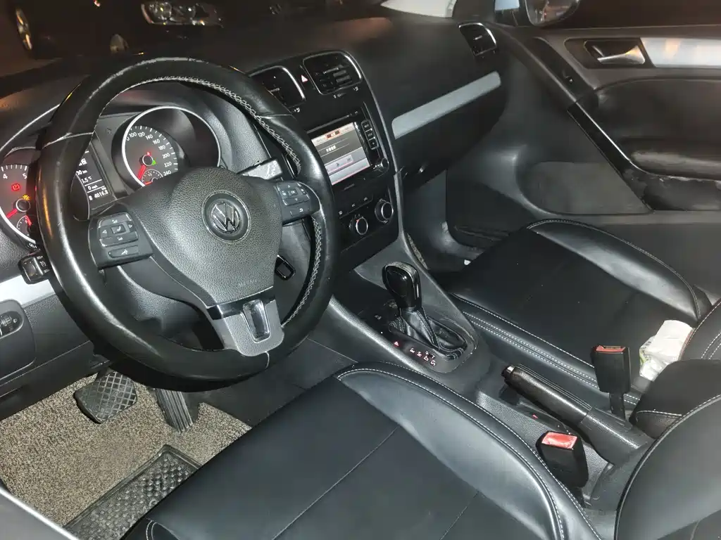 Volkswagen Golf — миниатюра 2