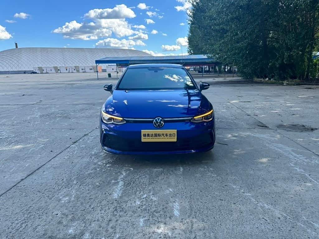 Volkswagen Golf 1.4 л 2022 г. Голубой, пробег 19000 км
