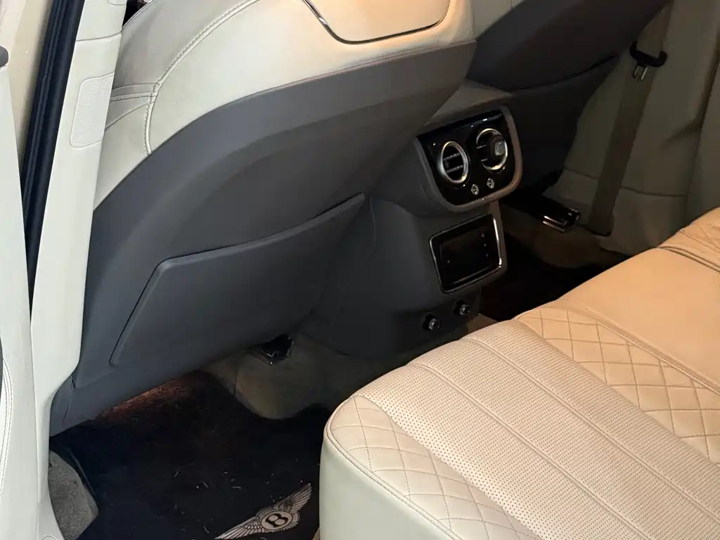 Bentley Bentayga — фотографии объявления, Фото 15