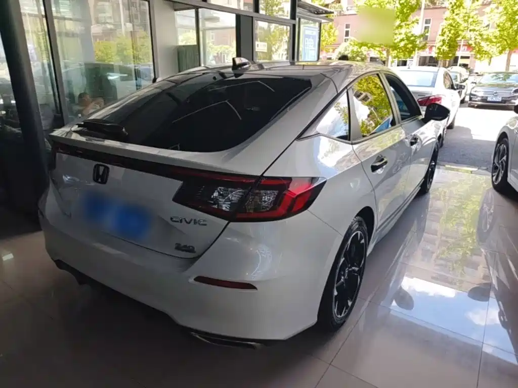 Honda Civic — миниатюра 7