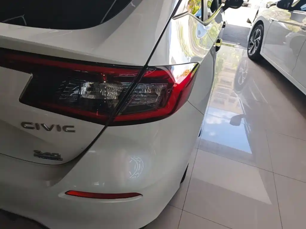 Honda Civic — миниатюра 8