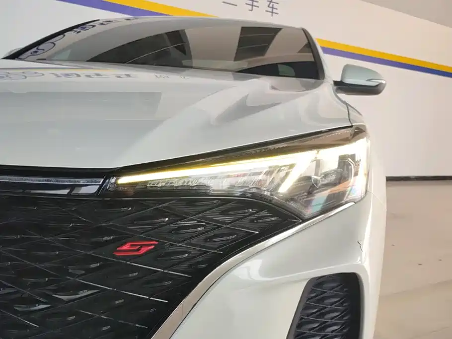 Changan Eado — миниатюра 5