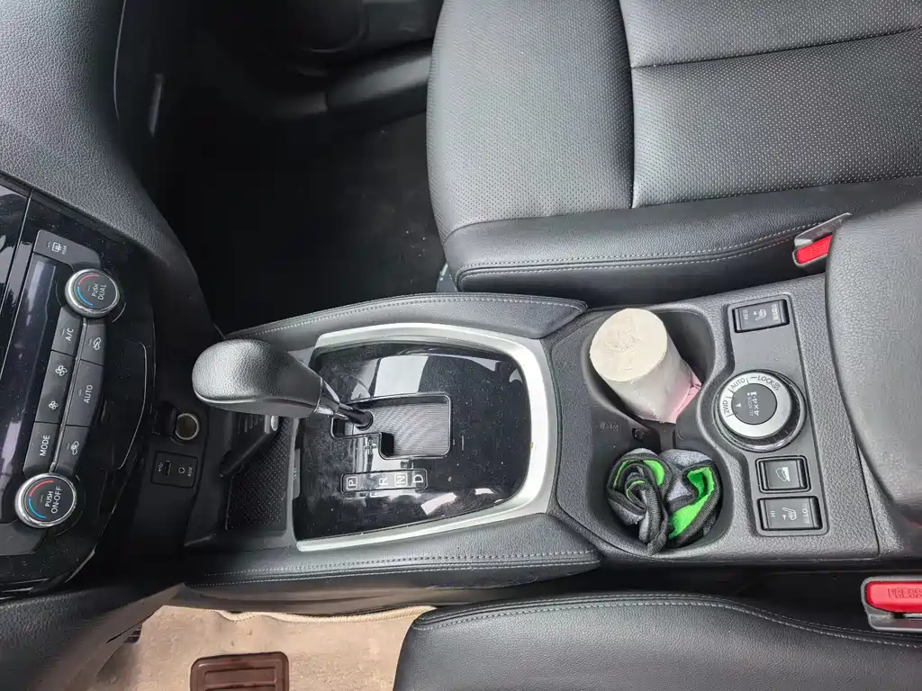 Nissan X-Trail — миниатюра 4
