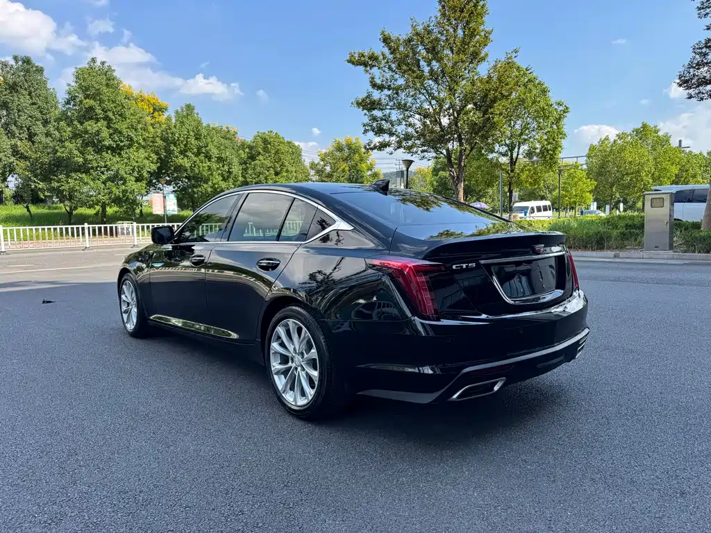 Cadillac CT5 — миниатюра 5