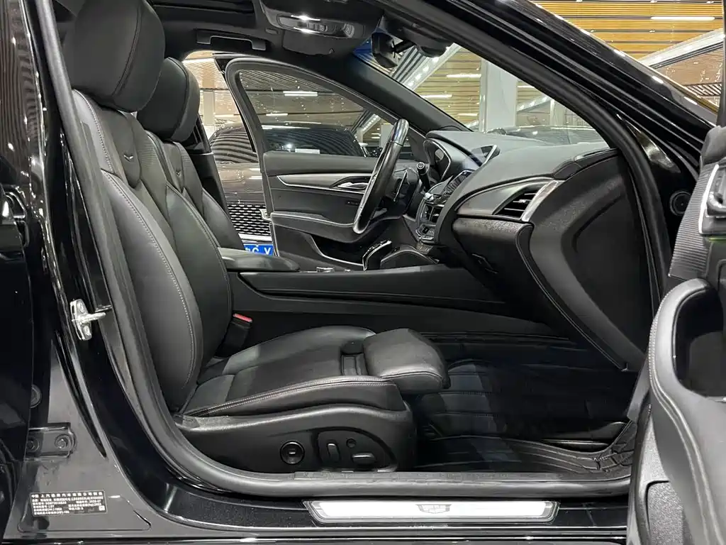 Cadillac CT5 Facelift 28T Leading Sport Type, фото 5