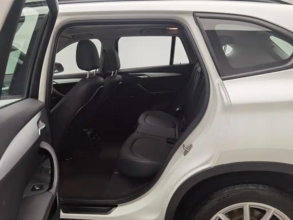 BMW X1 — миниатюра 15