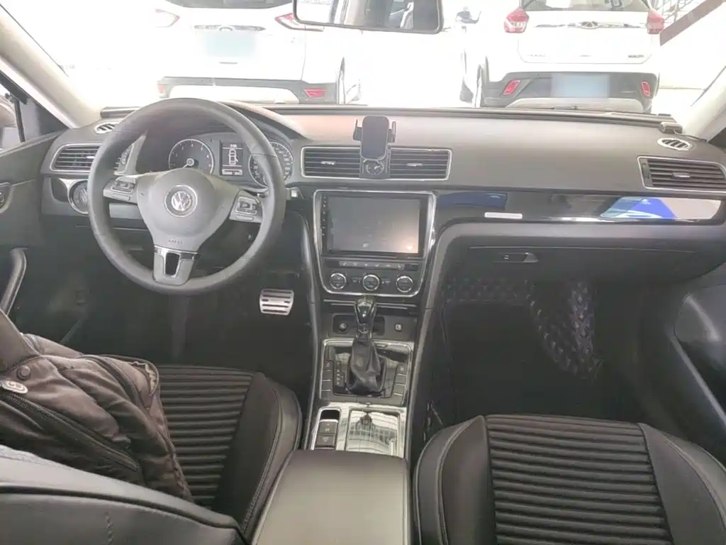 Volkswagen Passat — миниатюра 10