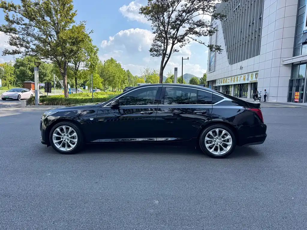 Cadillac CT5 — миниатюра 7